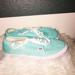 women’s Vans